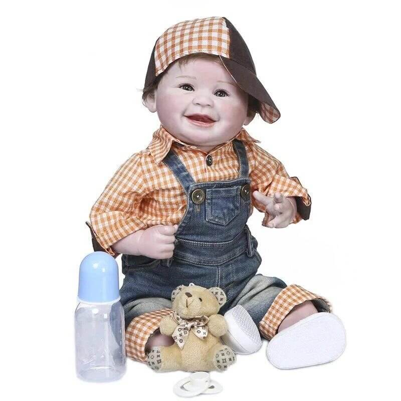 Jules est un bébé reborn garçon au sourire charmeur.